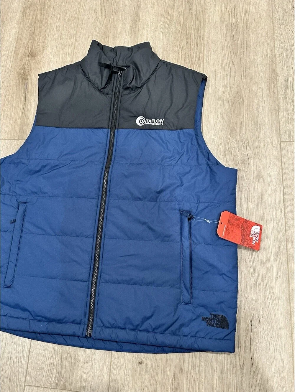 NWT The North Face Everyday Insulated Vest Black Blue Men’s Sz XL Puffer Style